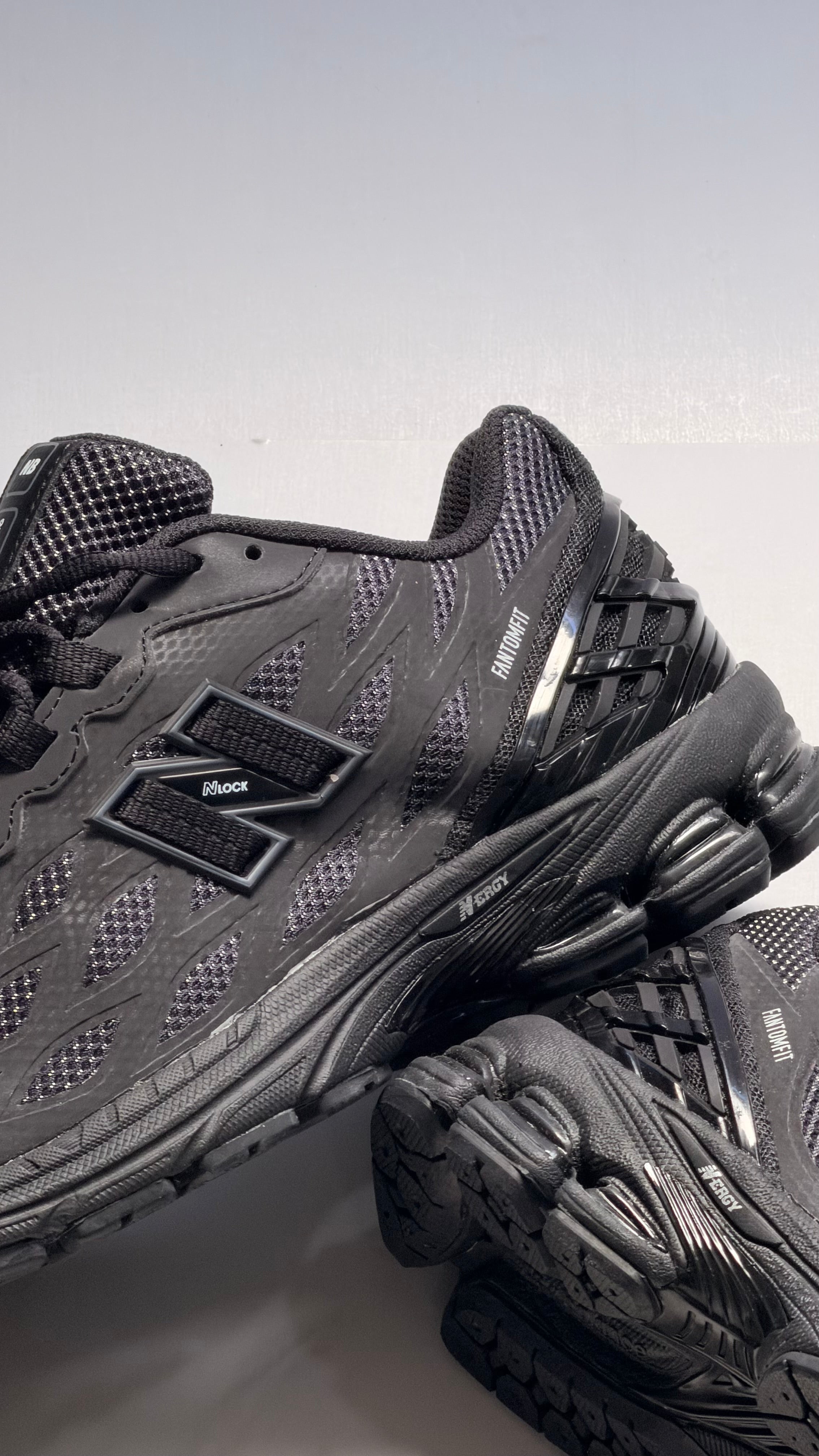 New balance 1906W Black