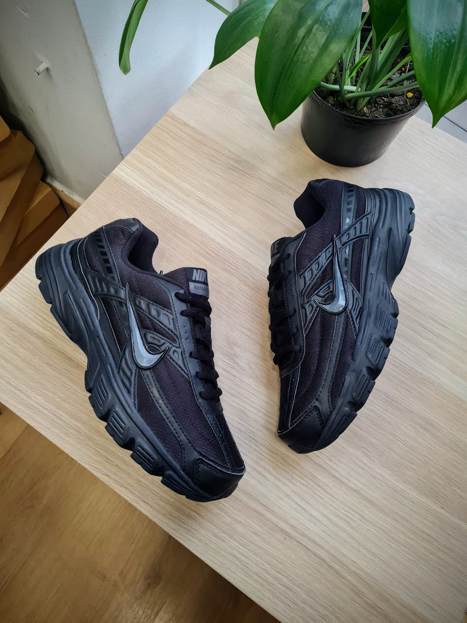 Nike Initiator