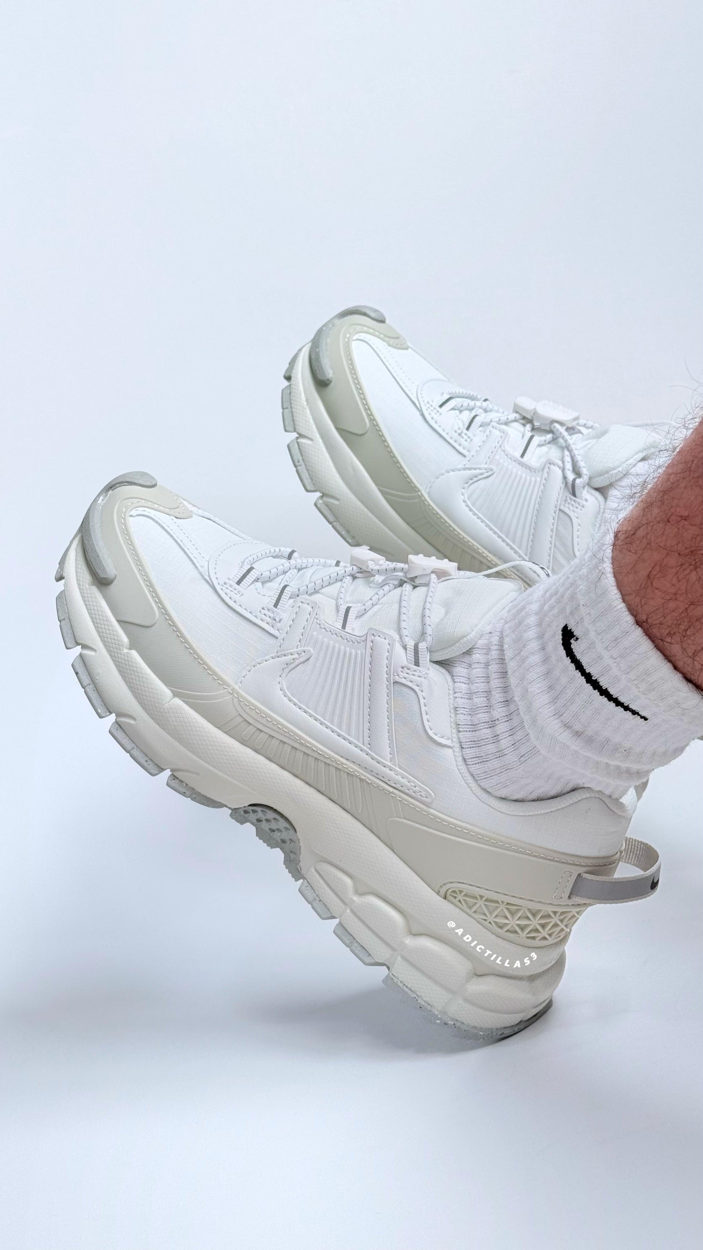 Nike Vomero 5 Roam White