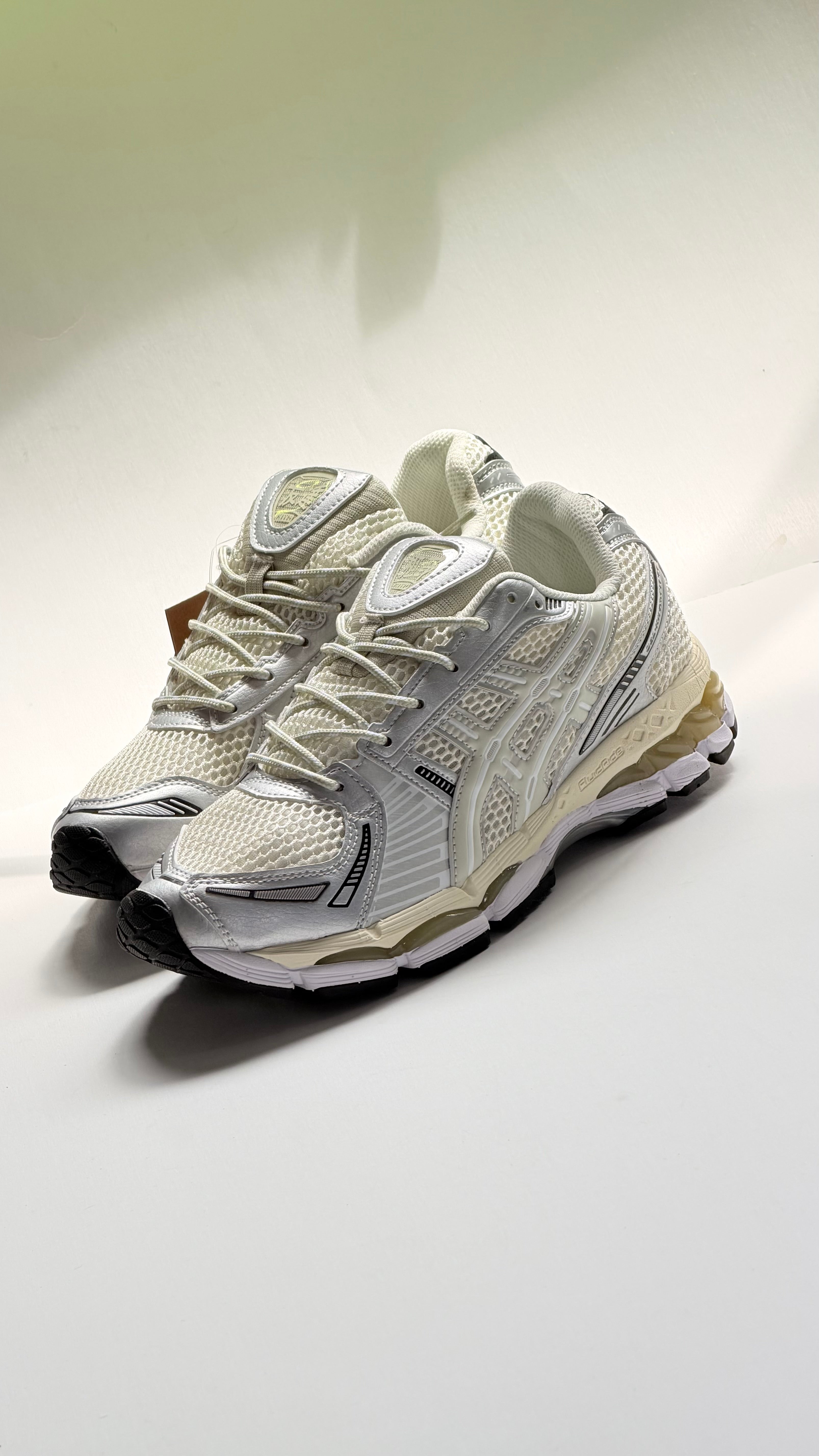 ASICS
GEL-KAYANO 12.1 Cream/Pure Aqua x Ronnie Fieg