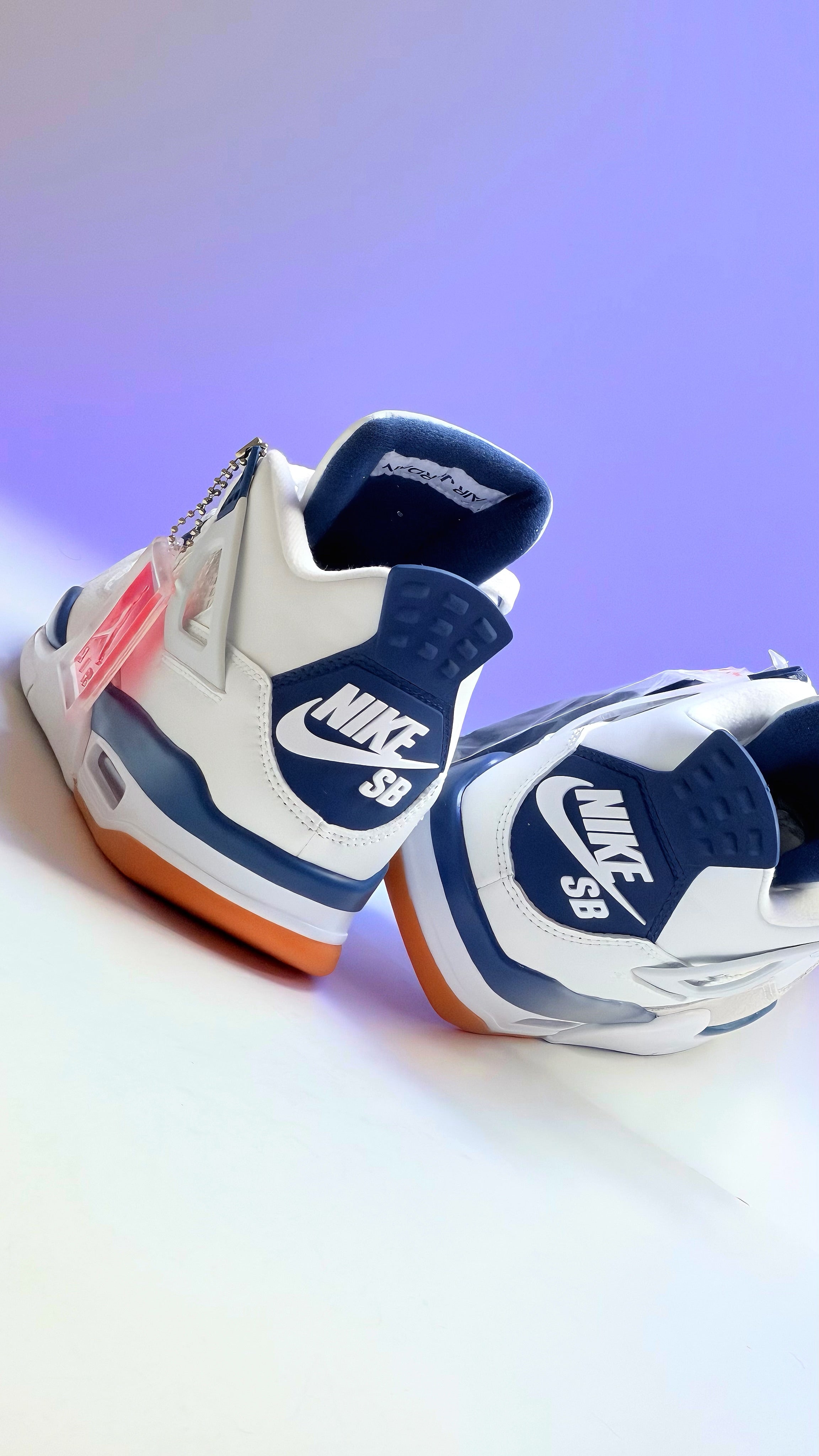 Nike SB x Air Jordan 4