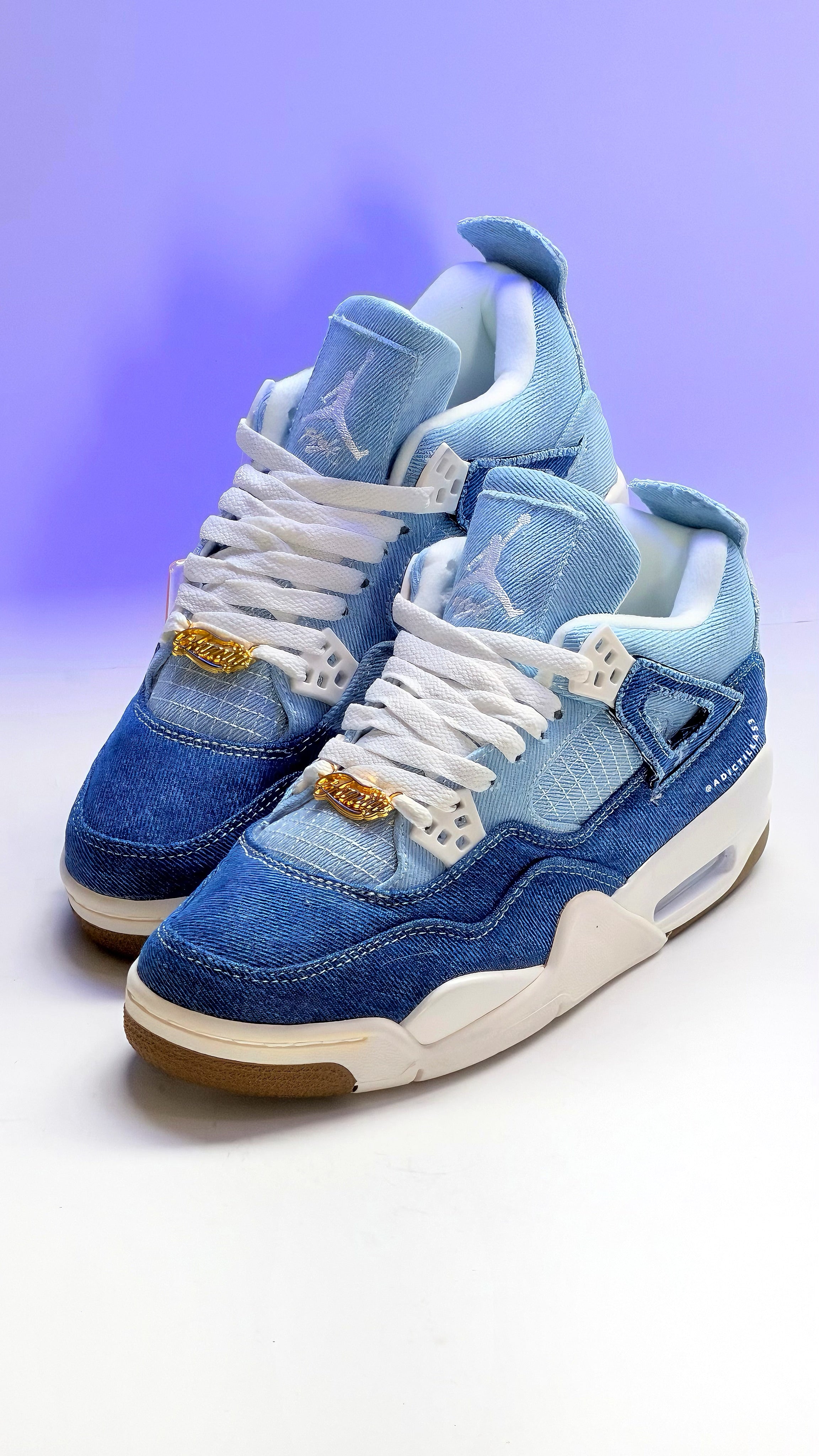 Air Jordan 4 Worn Blue