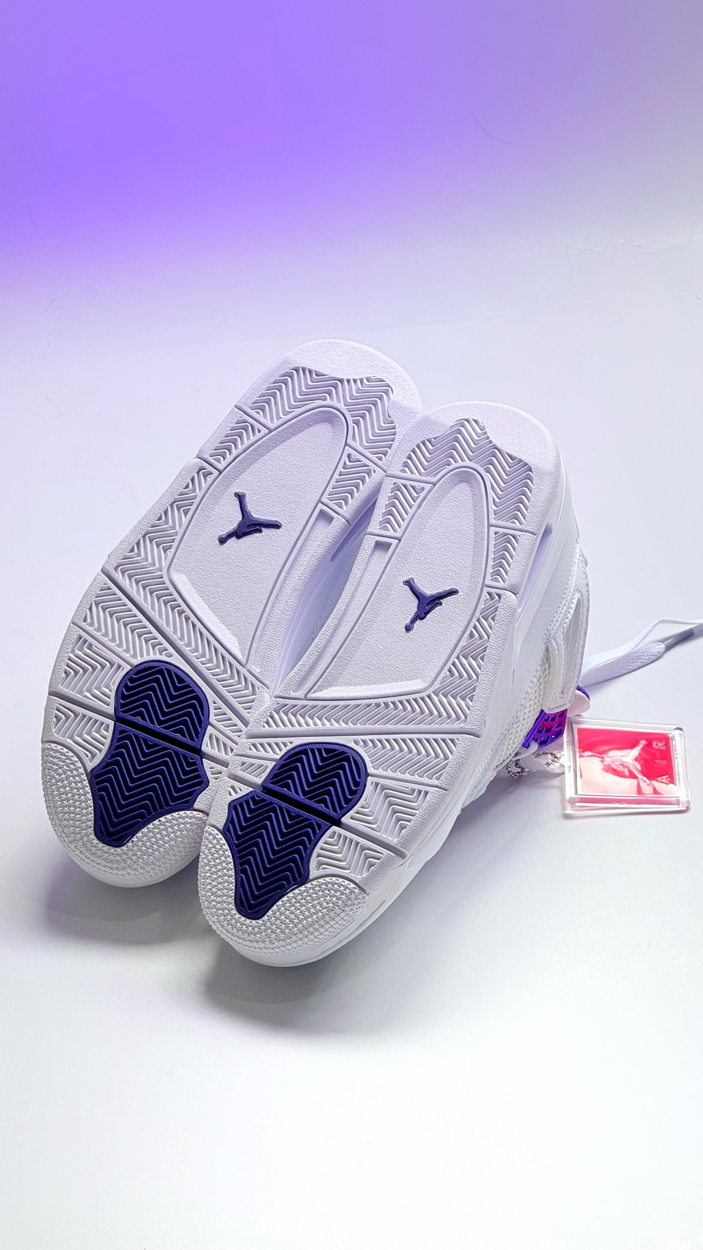 Air Jordan 4 “ Metallic Purple “