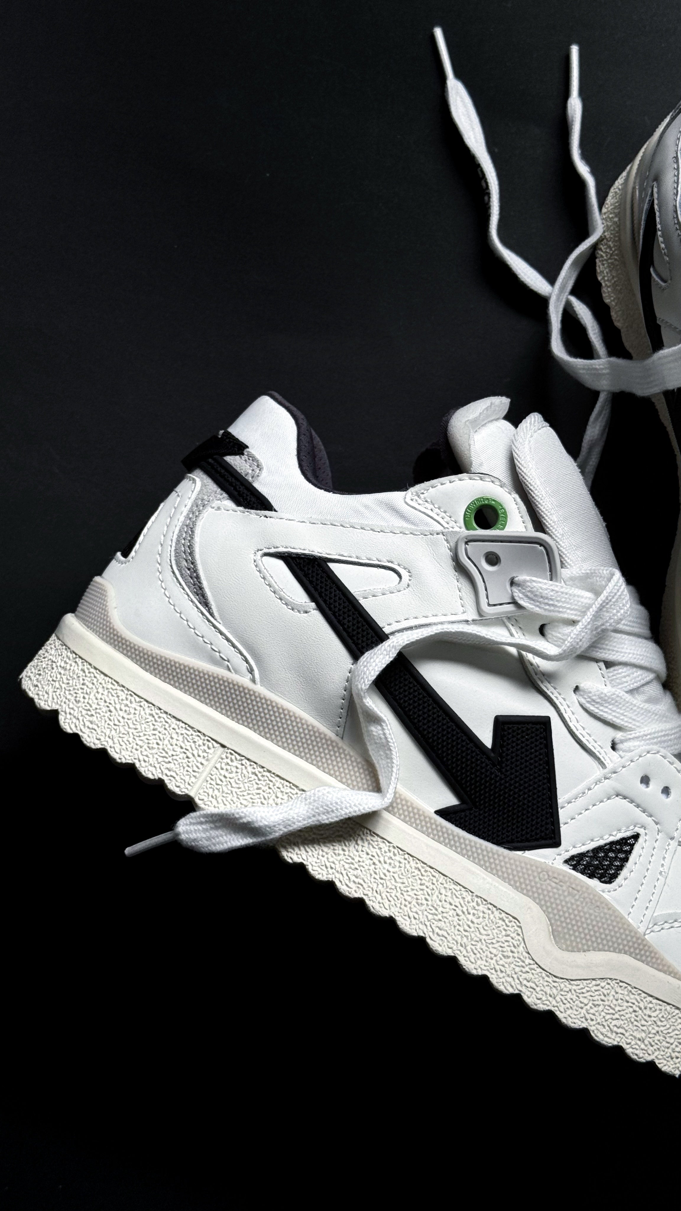 Off-White mid-top Sponge
