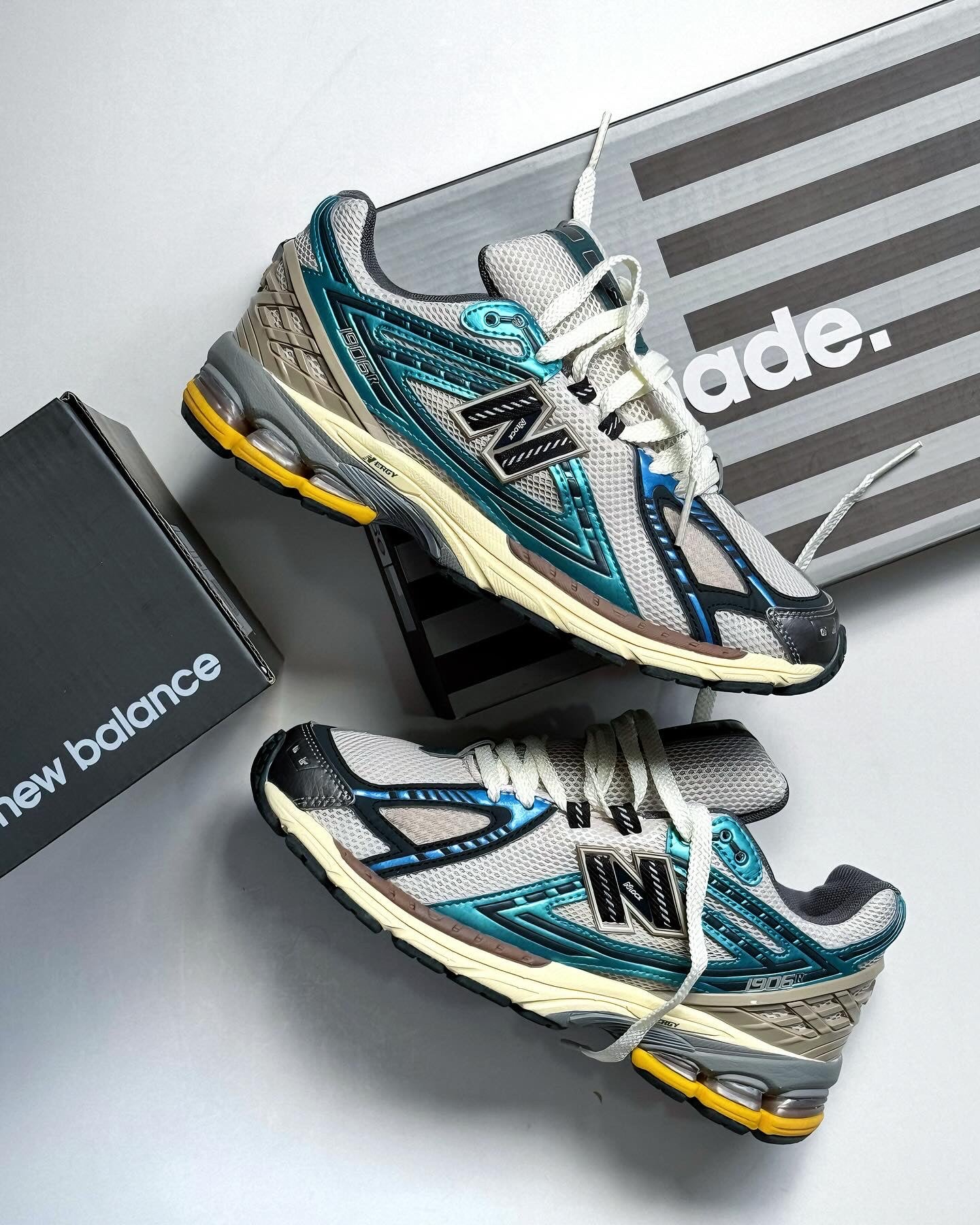 New Balance 1906 R Metallic Teal