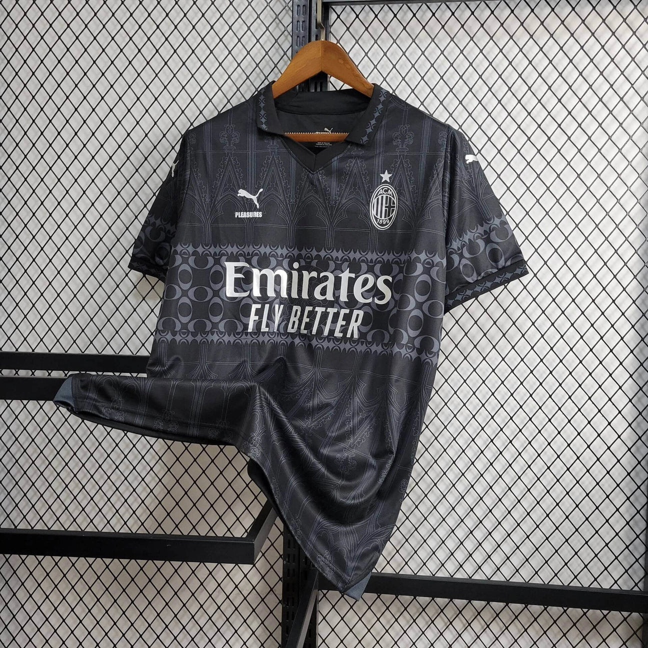 Camiseta Ac Milán “ Pleasures “ 23/24 Negra