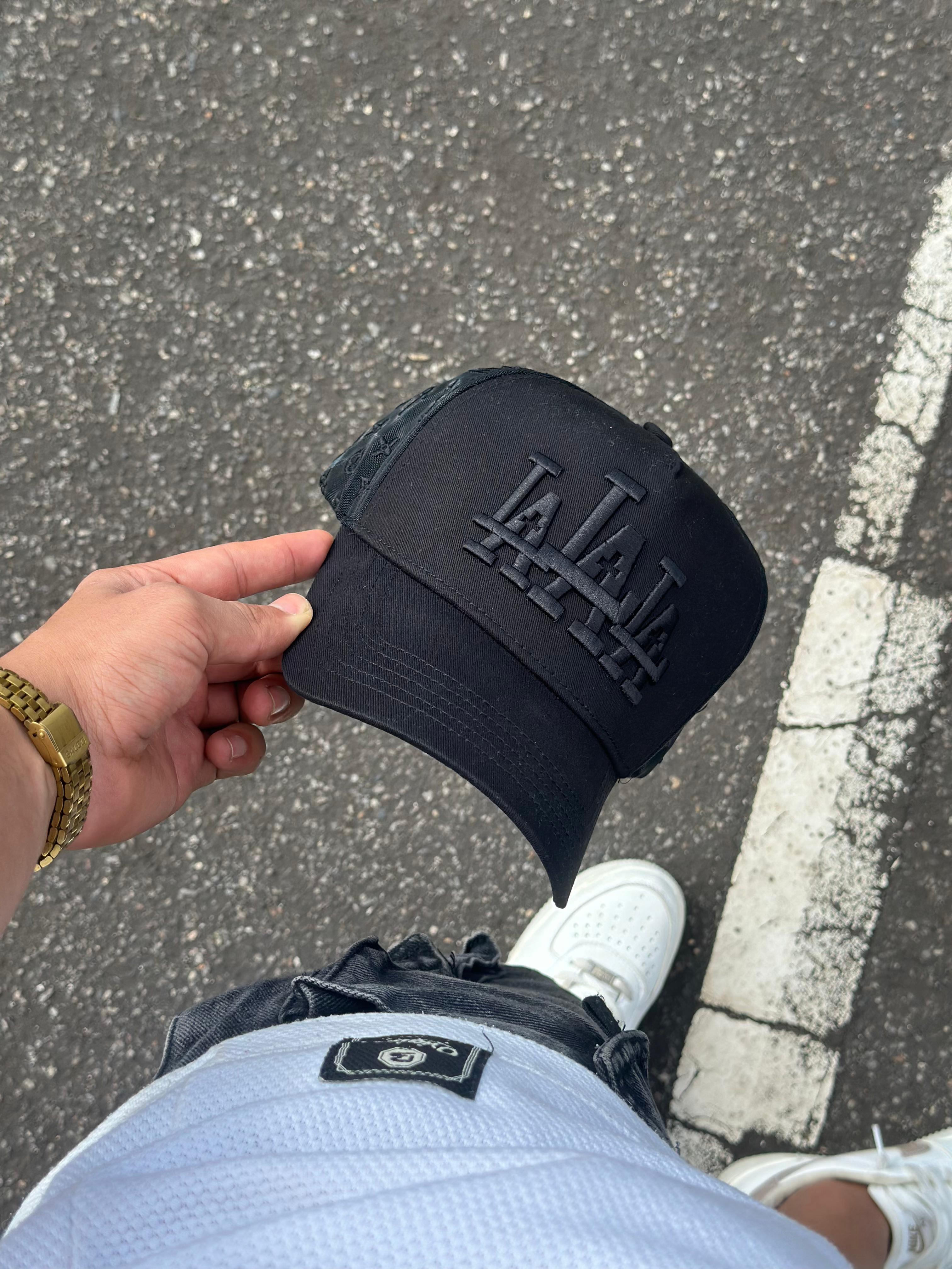 CAP RUDE AWAKENINGS LA LA LA TRIPE BLACK