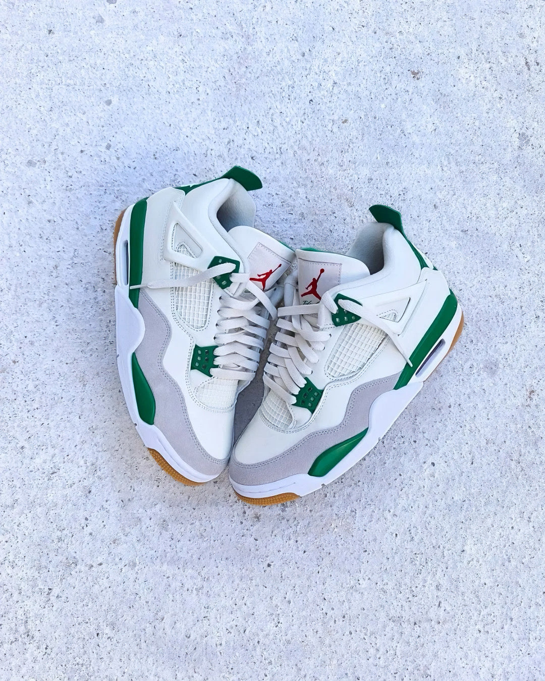 Air jordan 4 “ Pine Green “