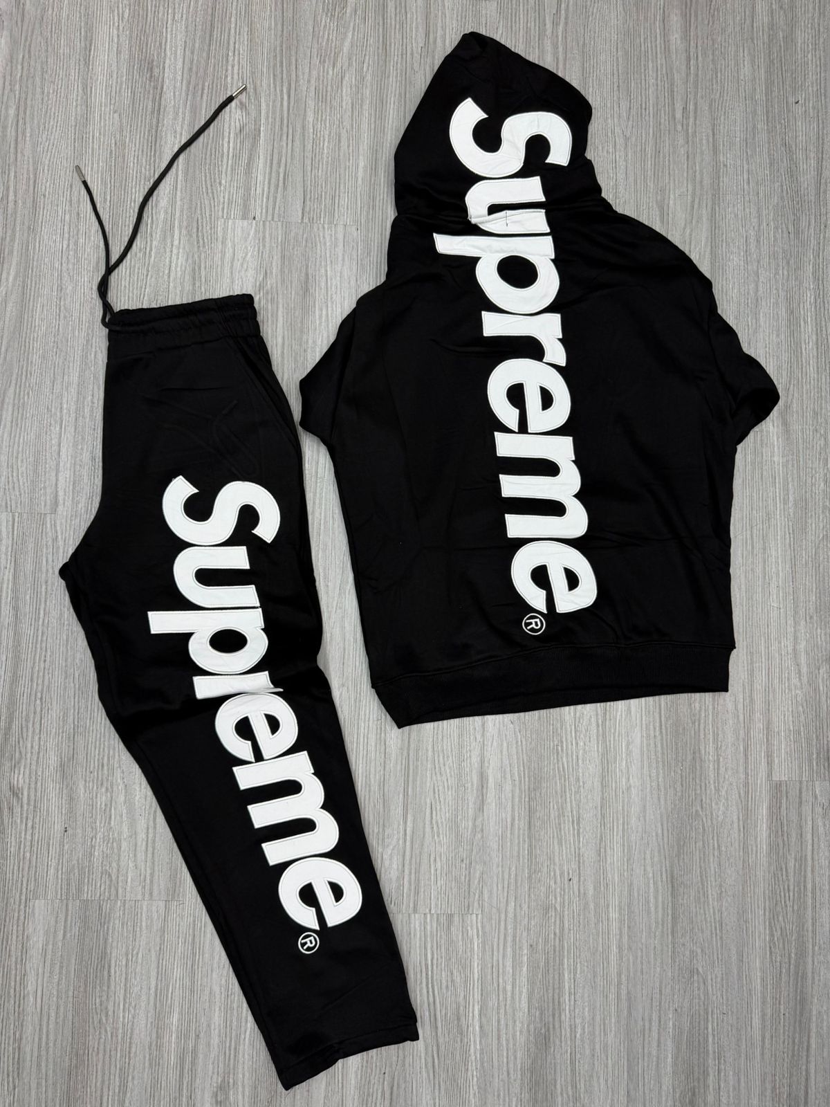 Conjunto Supreme Black