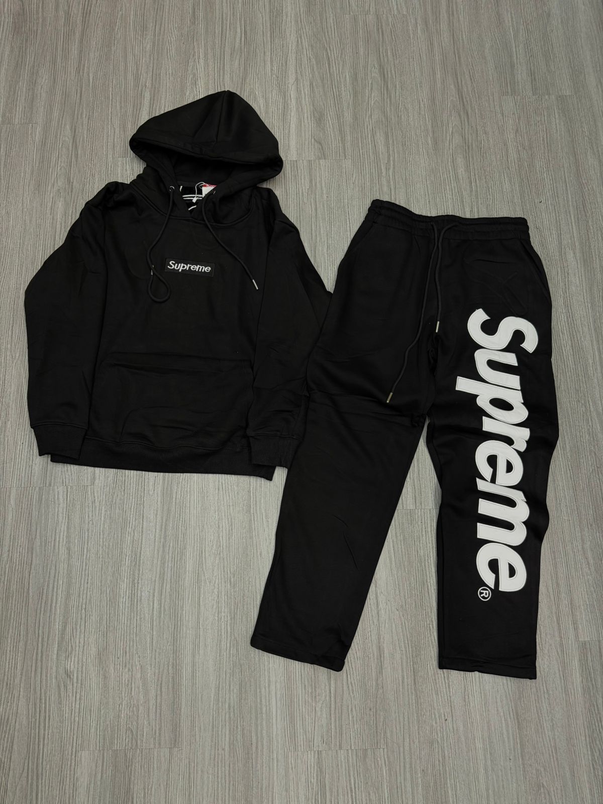 Conjunto Supreme Black