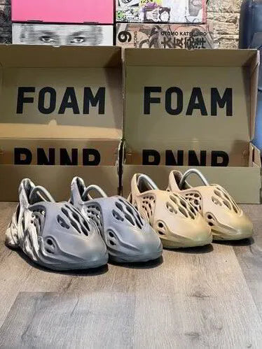 ADIDAS Yeezy foam runner