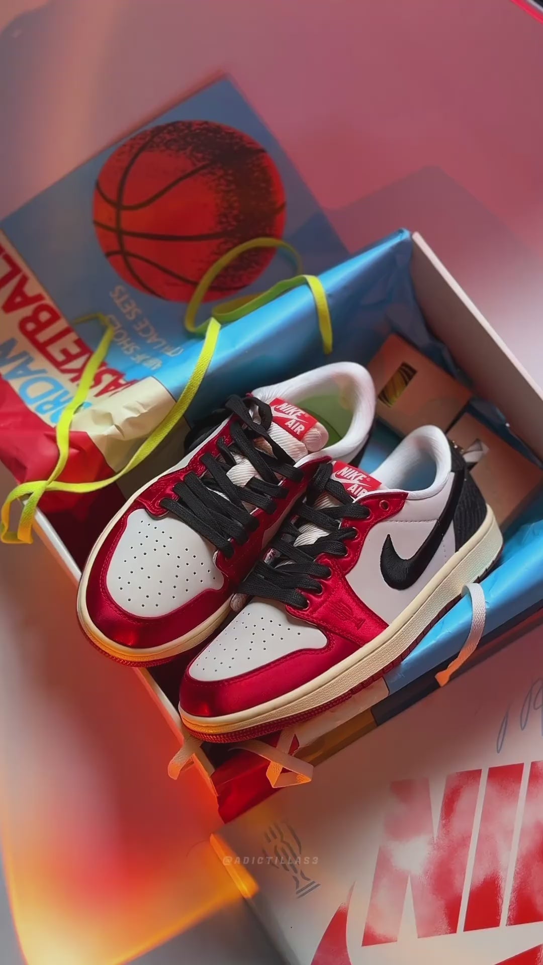 AIR JORDAN 1 LOW TROPHY ROOM